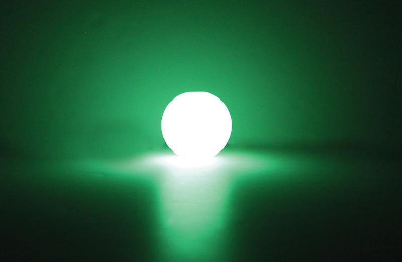 Míček Glow Medium 6,5 cm - svítící - 2 na kartě